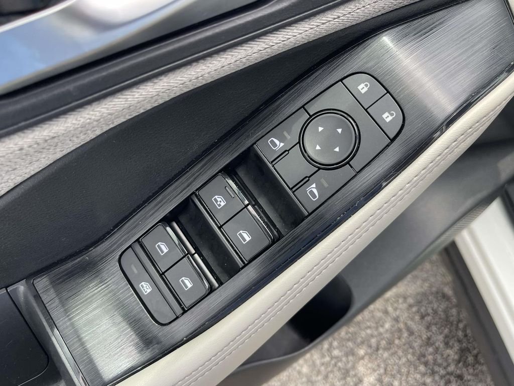 Used 2024 Silver Ford XLT image 47