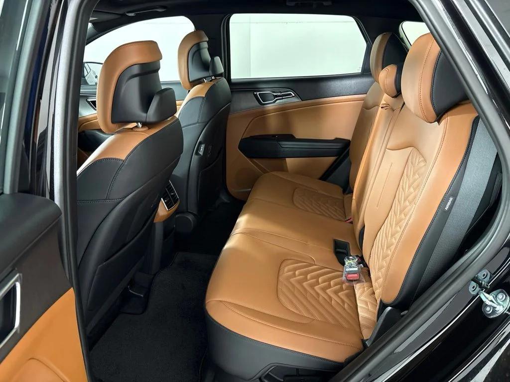 New 2027 Black Kia X-Line image 22