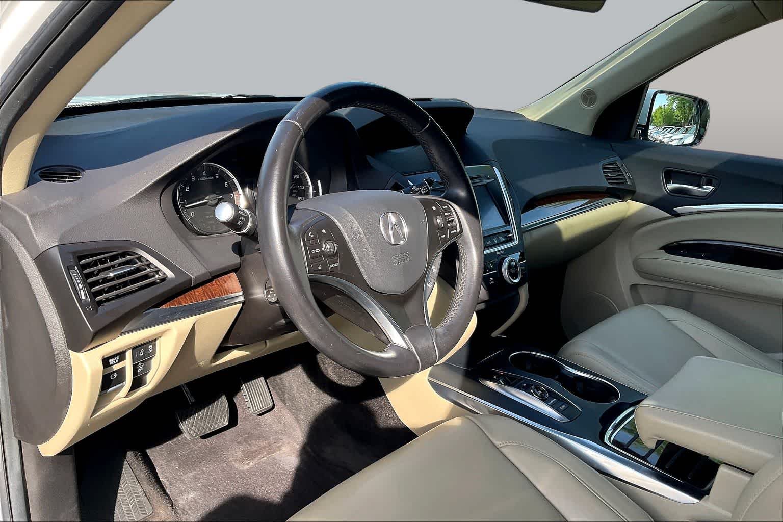 Used 2020 Platinum White Pearl Acura  image 17