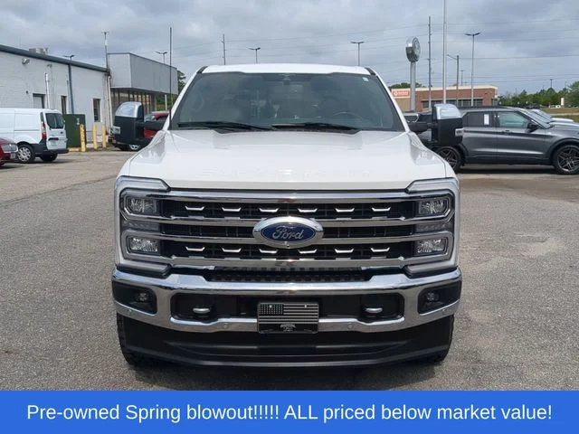 Used 2023 White Ford Lariat image 16