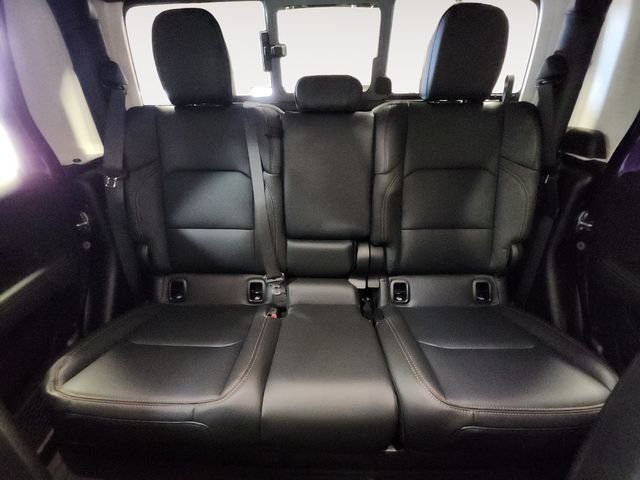 New 2026 Reign Exterior Paint Jeep Sahara image 13