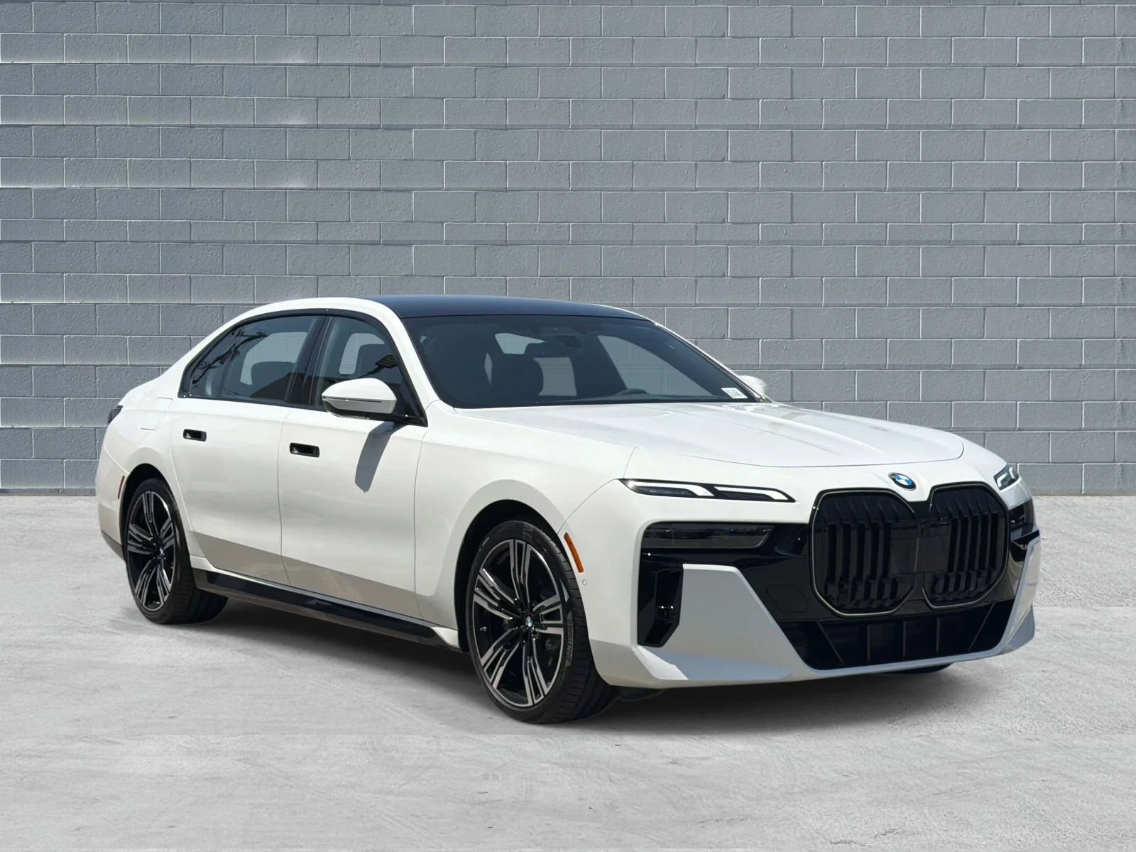 2026 BMW 7 Series 740i Sedan's photo