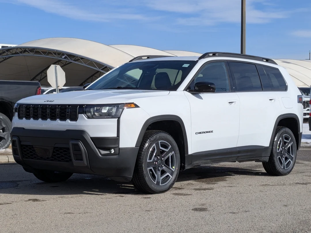 New 2026 White Jeep Limited - - 4x4 - 1.6L Turbo Hybrid - Power Liftgate - Wireless Charging & More! image 4