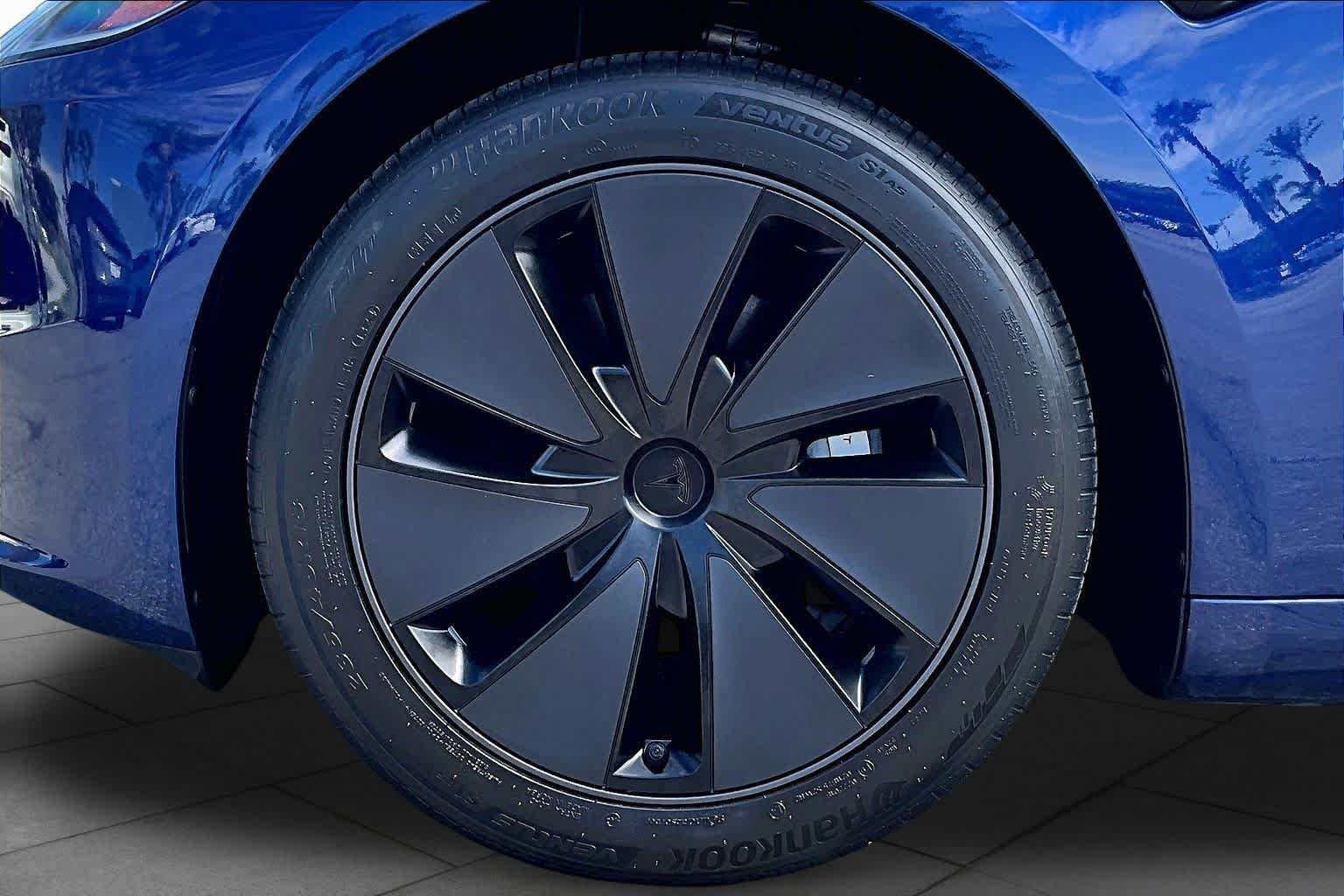 Used 2024 Deep Blue Metallic Tesla Long Range image 9
