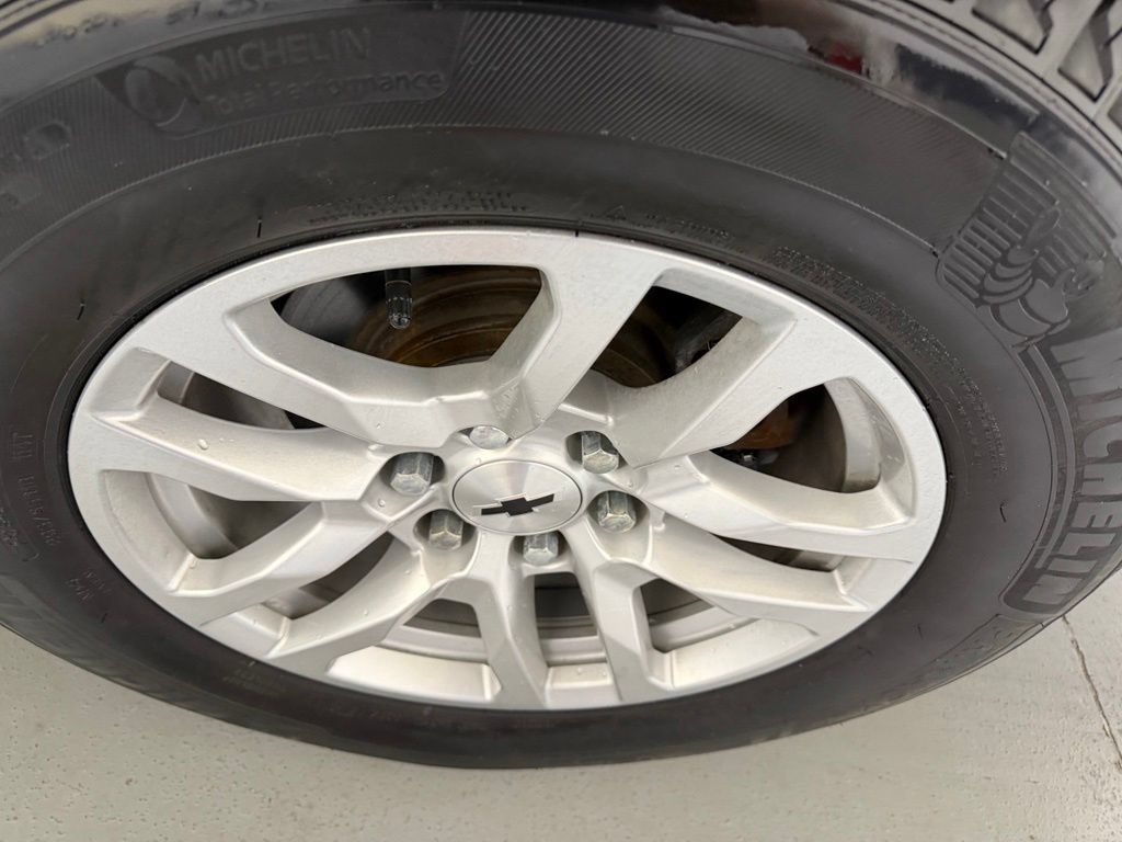 Used 2022 Black Chevrolet RST image 11