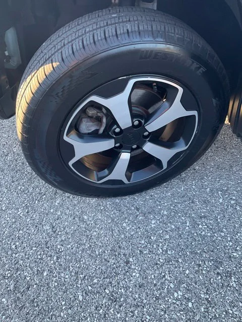 Used 2019 White Jeep Trailhawk image 33
