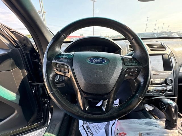 Used 2019 Black Ford XLT image 8