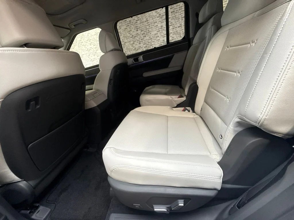 New 2027 Serenity White Hyundai Limited image 14