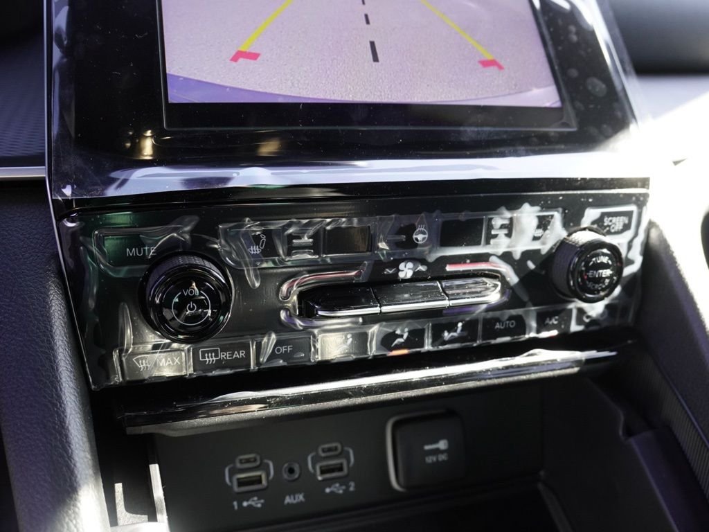 New 2026 Baltic Gray Metallic Clear-Coat Exterior Paint Jeep Laredo X image 15