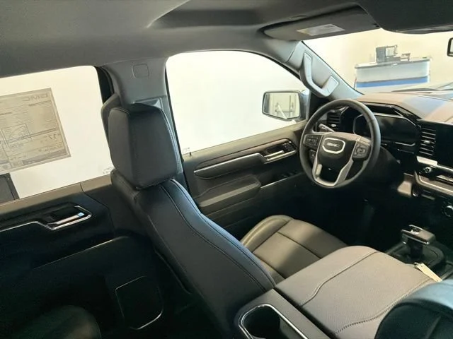 New 2026 Onyx Black GMC SLT image 33