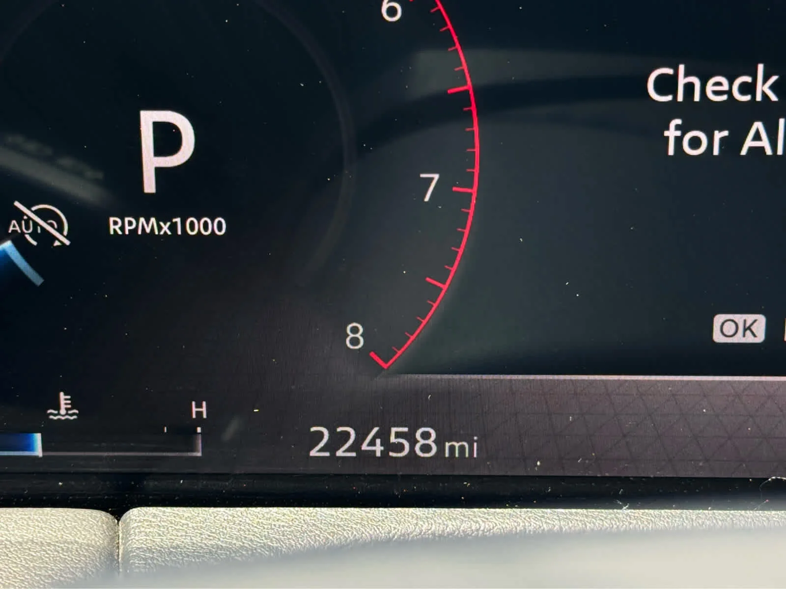 Used 2025 Super Black Nissan SV image 14