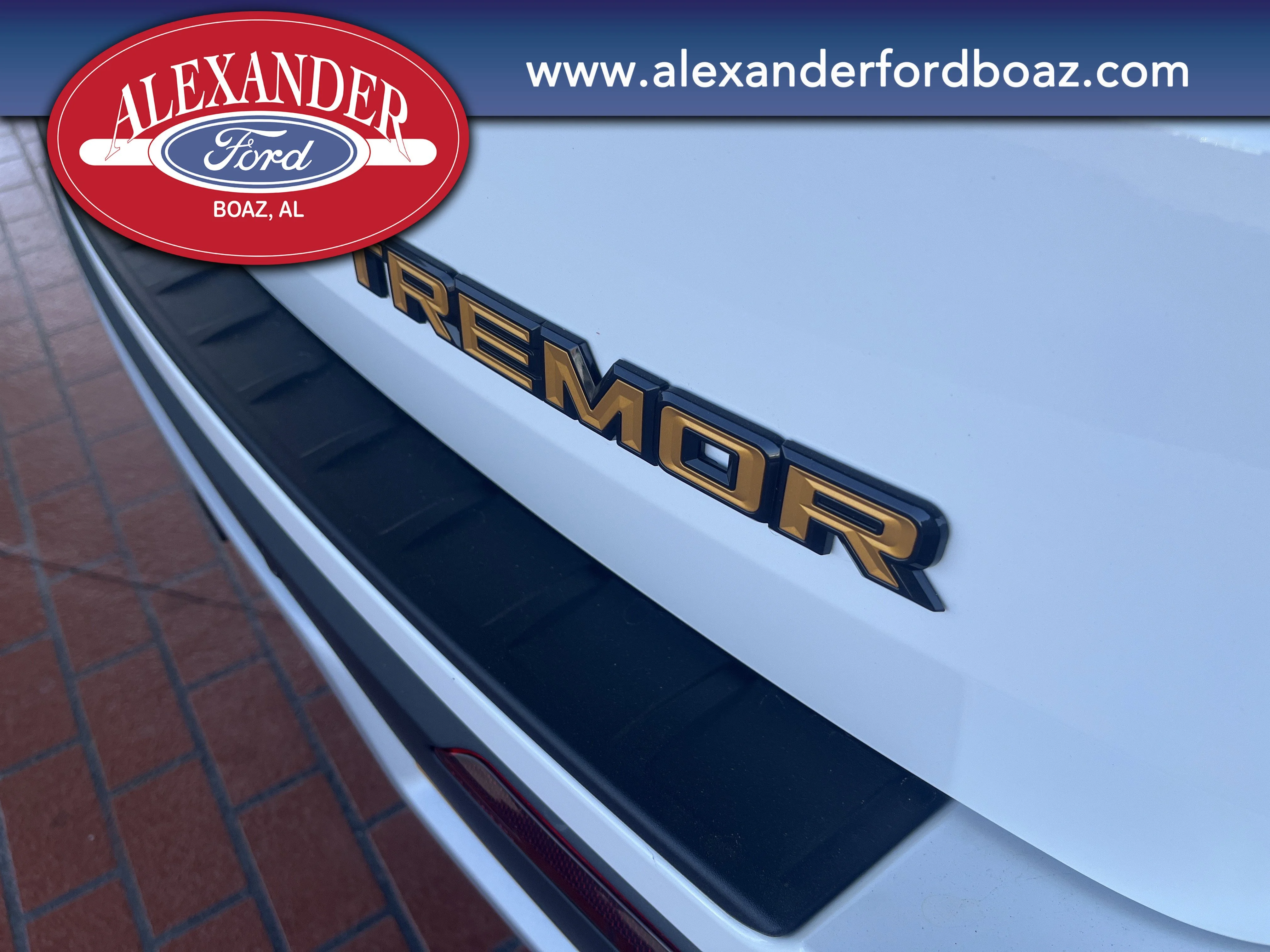 New 2026 Star White Metallic Tri-Coat Ford Tremor® image 7