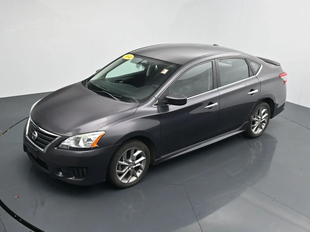 Used 2014 Gray Nissan SR image 22