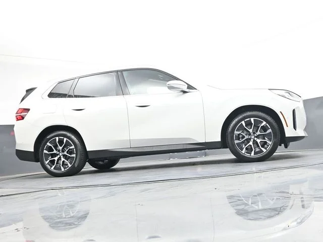 Used 2025 White BMW 30 xDrive image 29