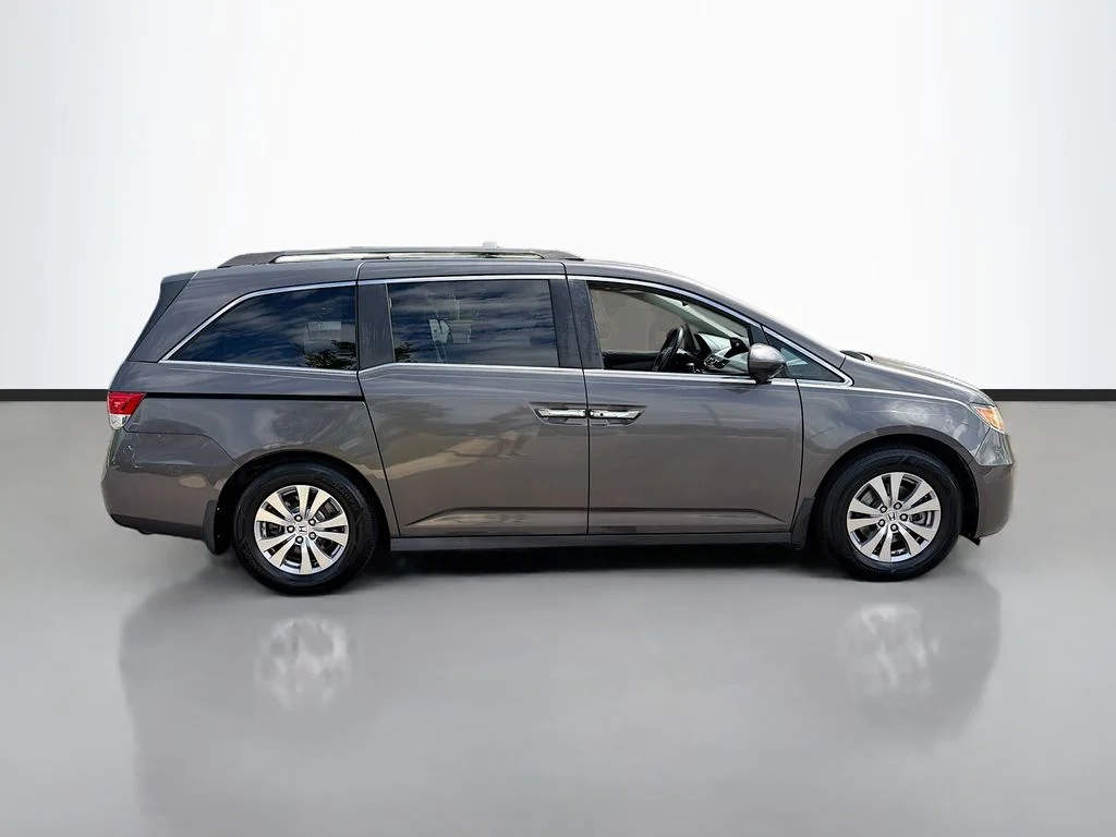Used 2016 Modern Steel Metallic Honda EX image 4