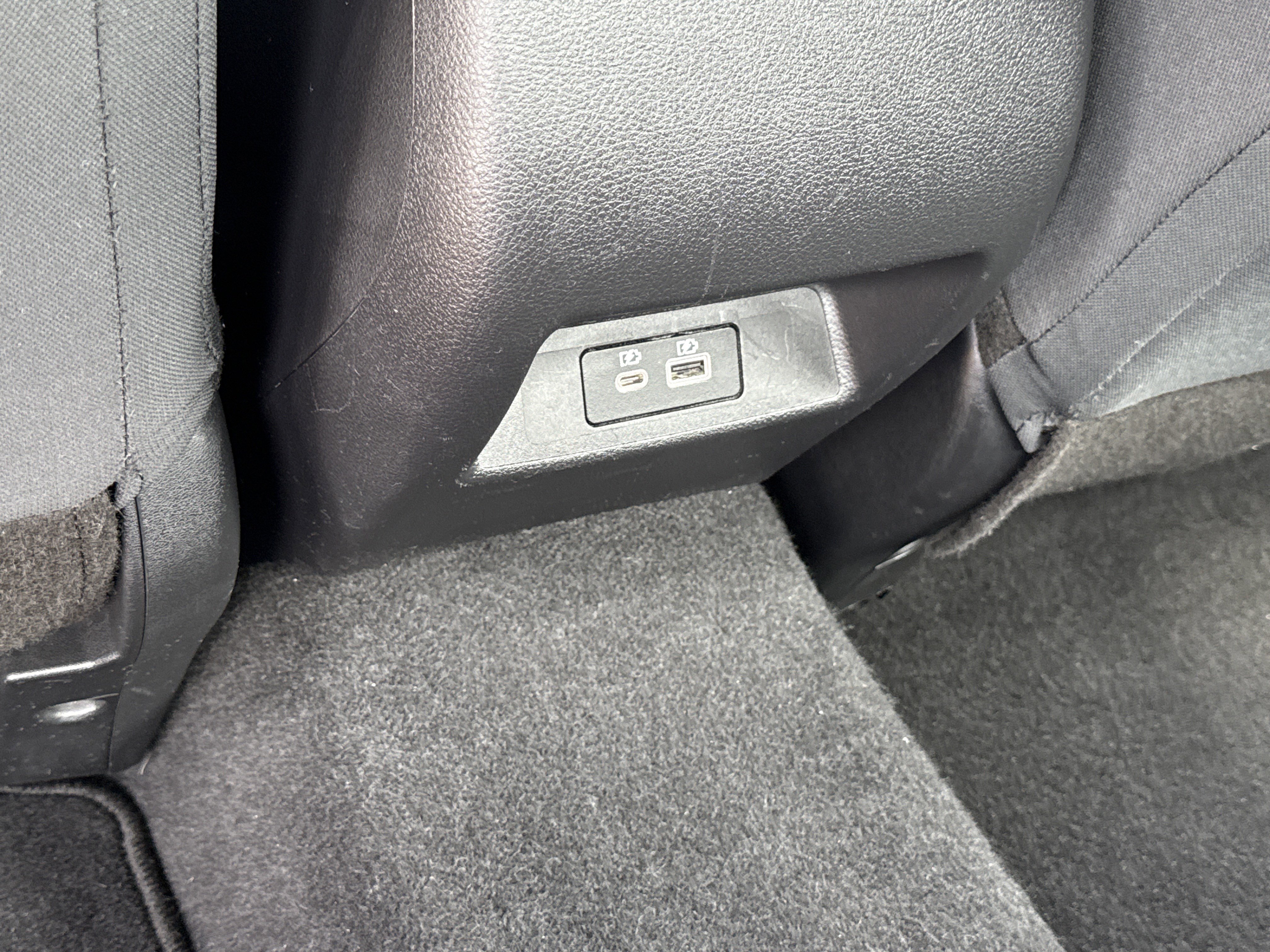 Used 2025 Glacier White Nissan SV image 14