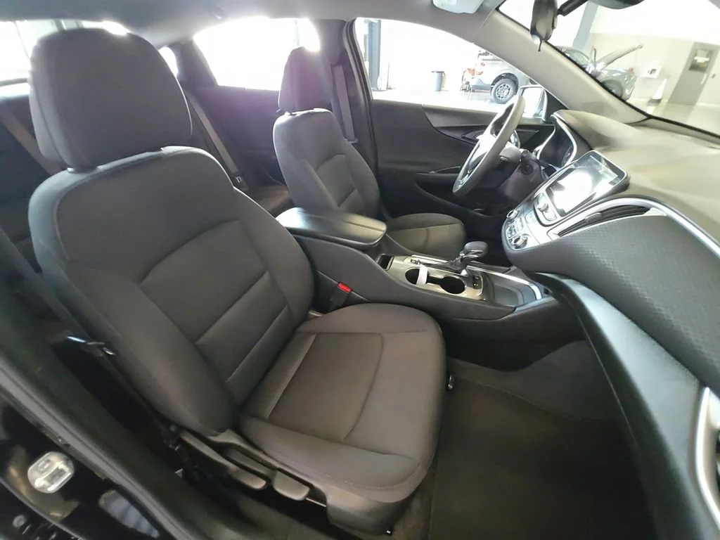 Used 2024 Mosaic Black Metallic Chevrolet 1LT image 29