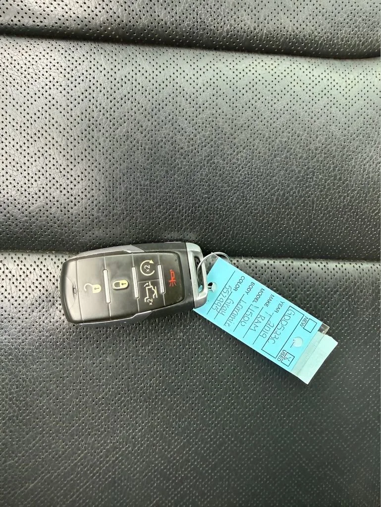 Used 2019  Ram Laramie image 31