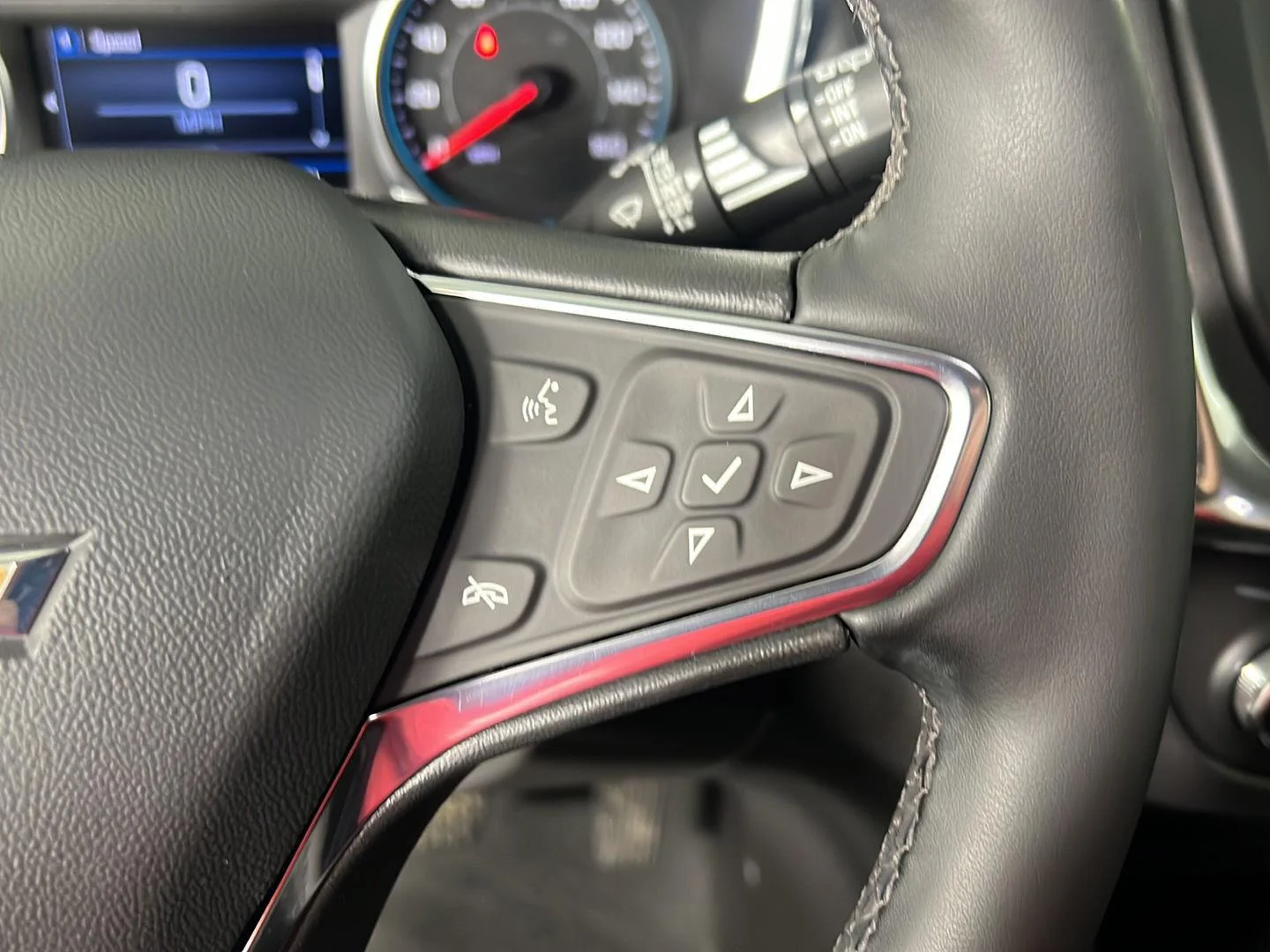 Used 2024 Lakeshore Blue Metallic Chevrolet LT image 14