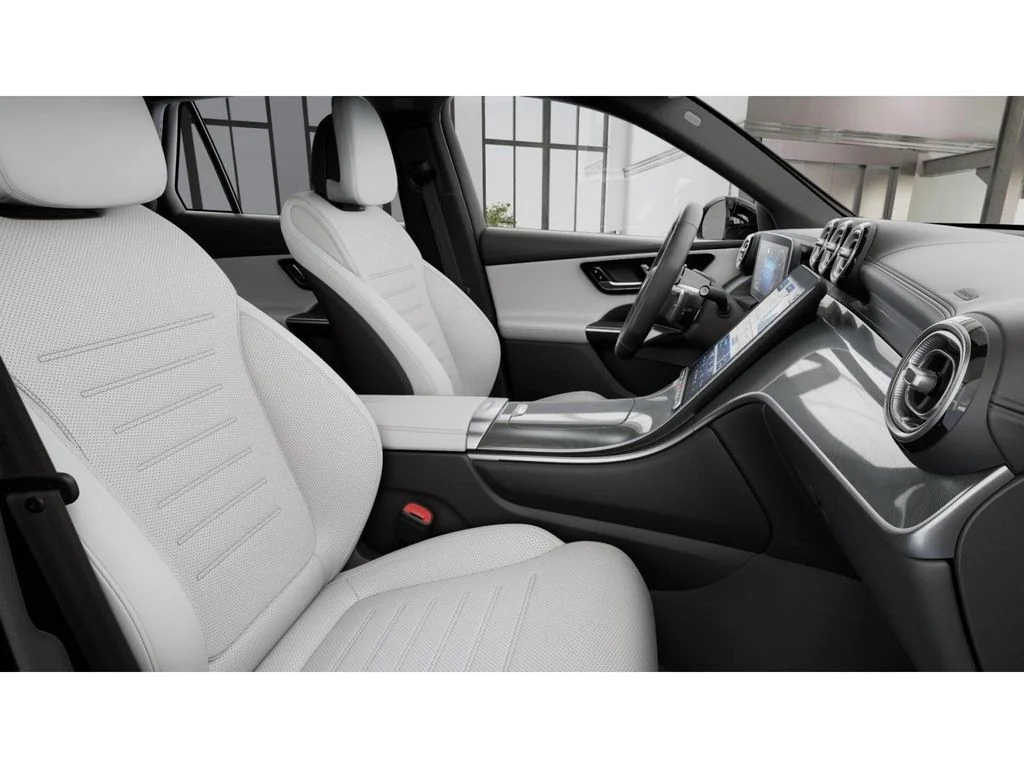New 2026 Black Mercedes-Benz GLC 300 image 4