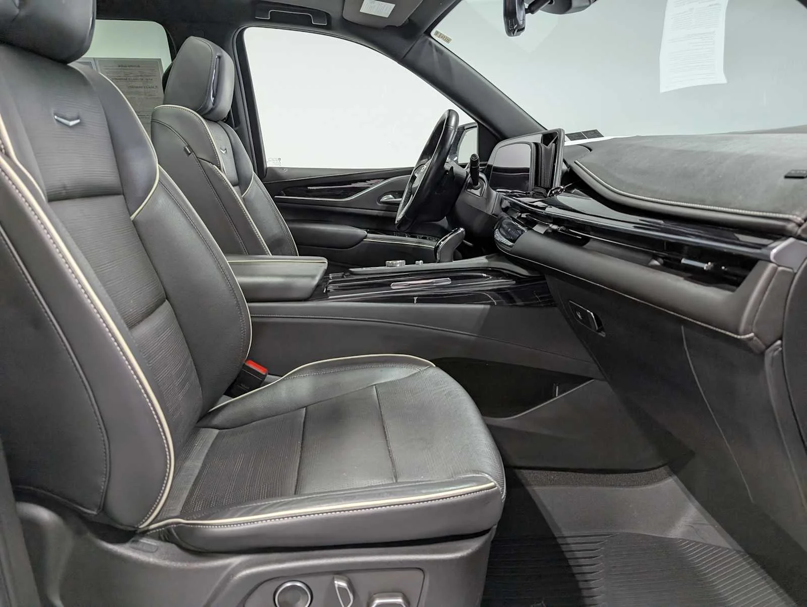 Used 2021 Infrared Tintcoat Cadillac Sport image 46