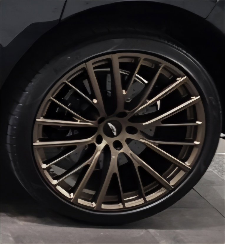 New 2026 Ghillies Green Aston Martin S image 4