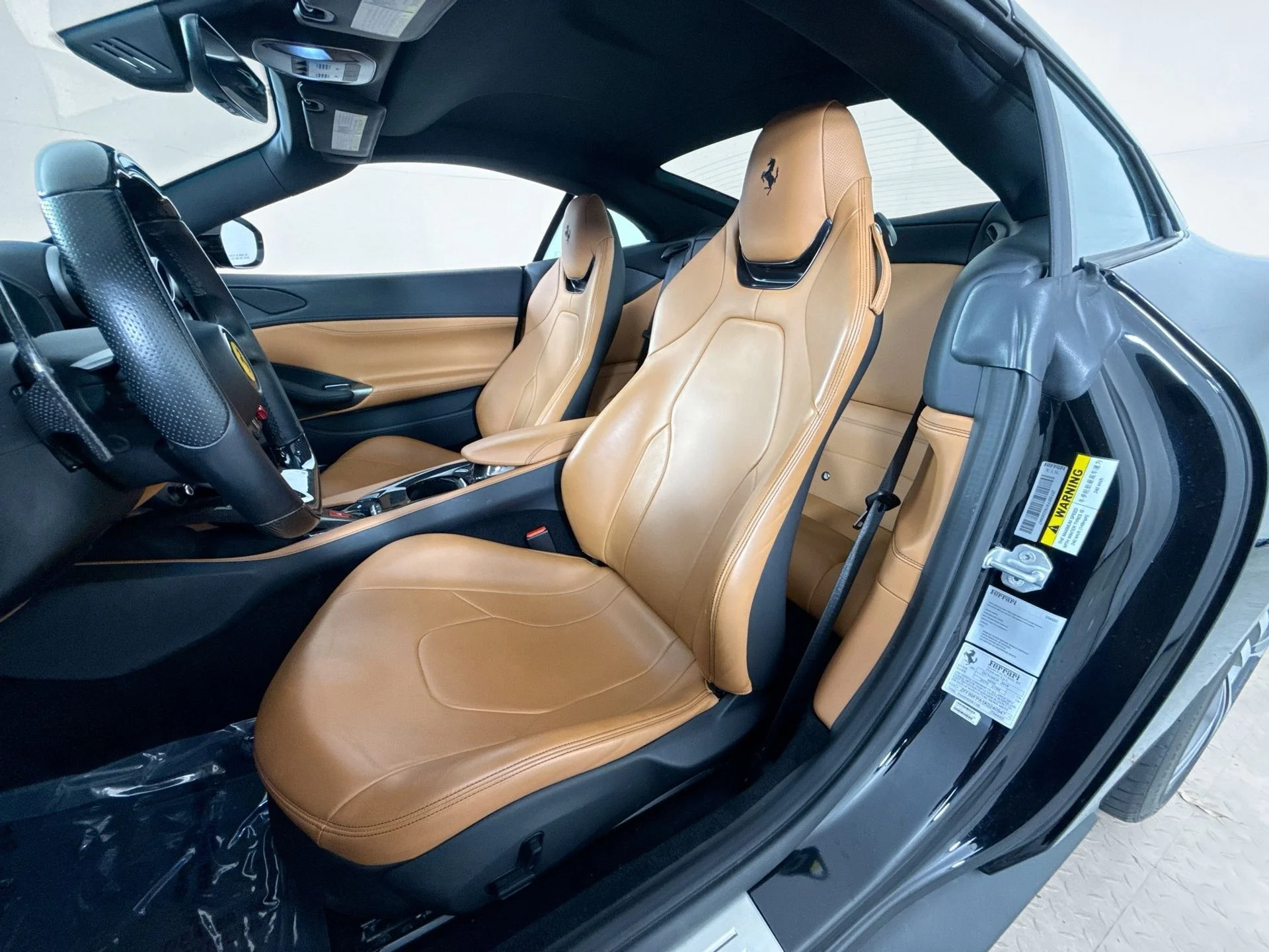 Certified Used 2019 Nero Ferrari Base image 9
