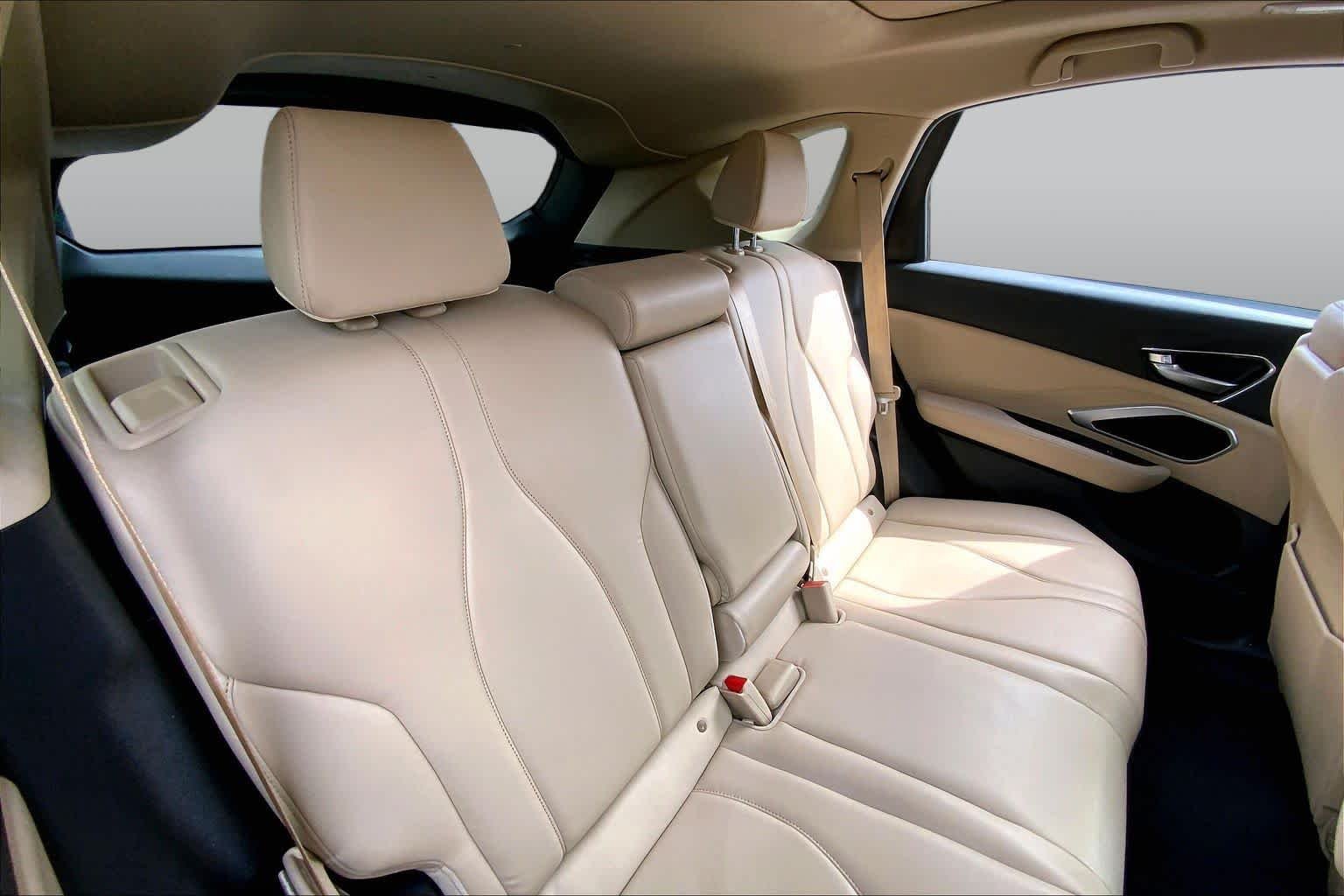 Used 2024 Platinum White Pearl Acura  image 18