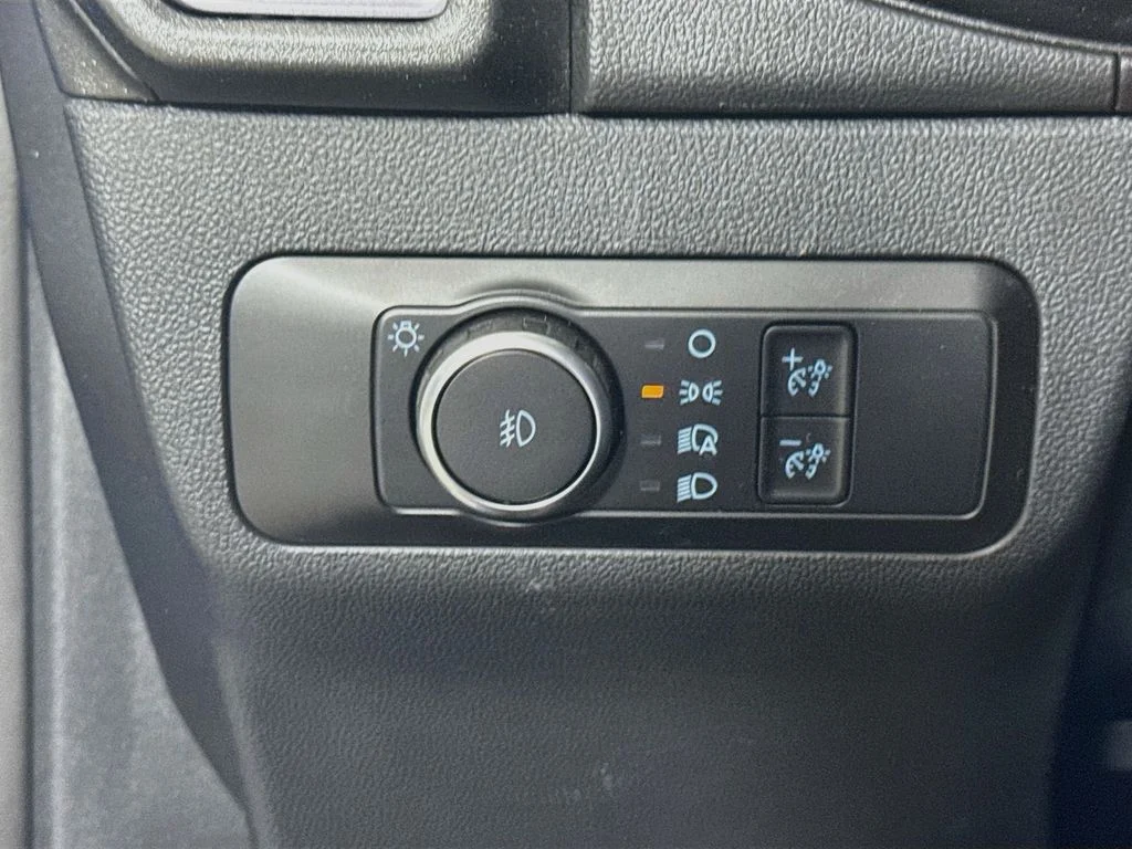 New 2026 Velocity Blue Metallic Ford Outer Banks® image 10