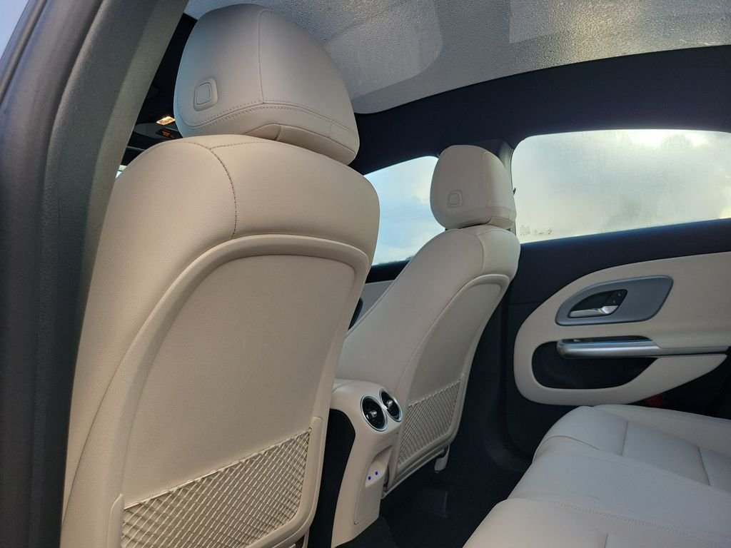 New 2027 Night Black Mercedes-Benz CLA 220 image 11