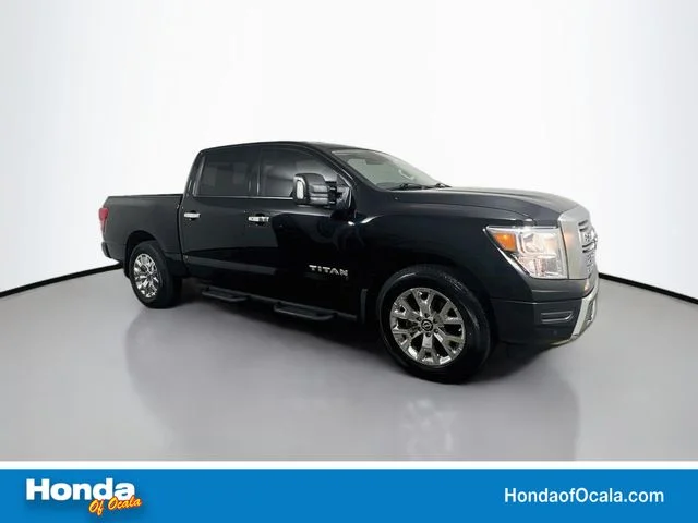 2023 Nissan Titan SV