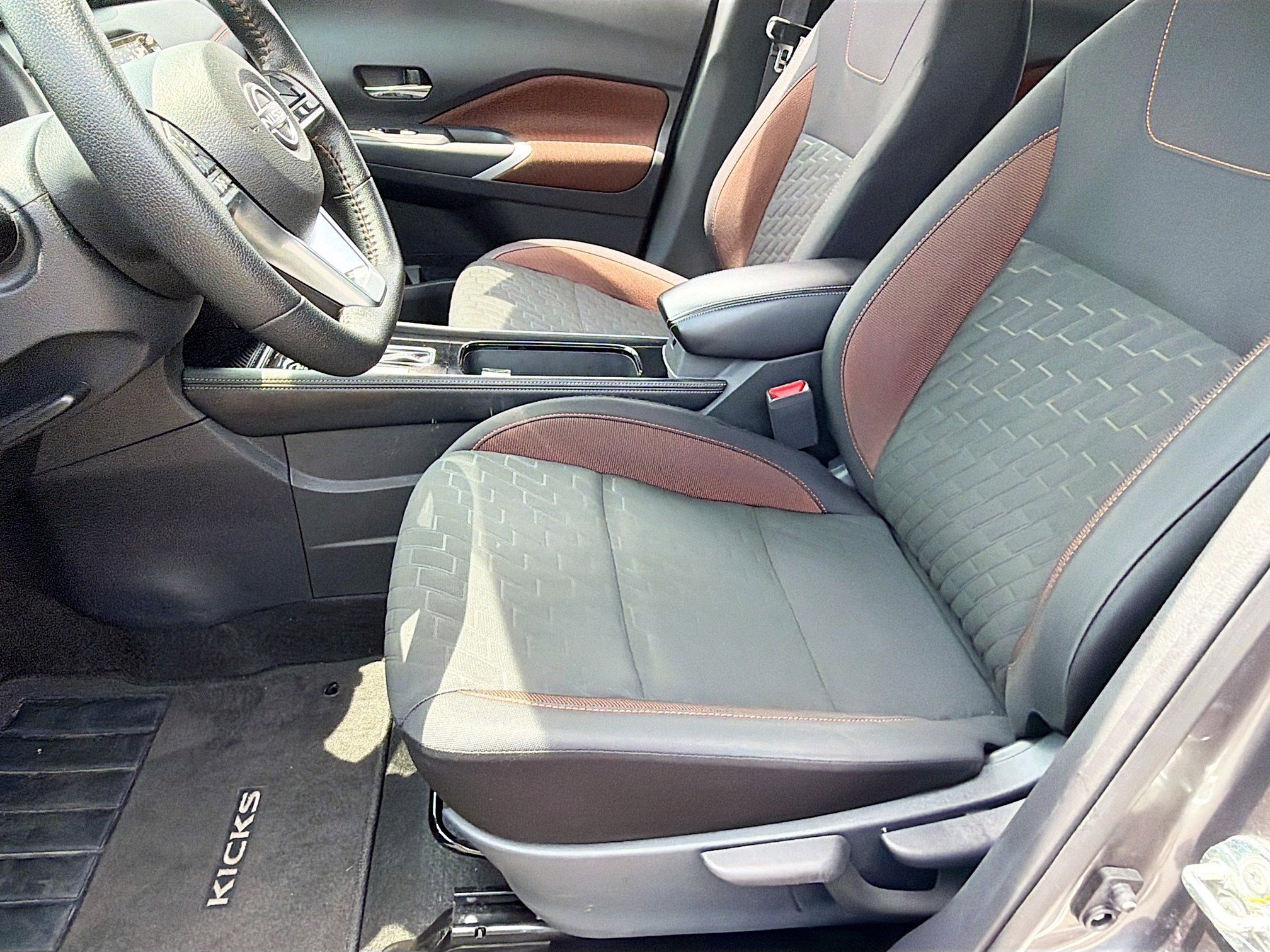 Used 2023 Gun Metallic Nissan SR image 32