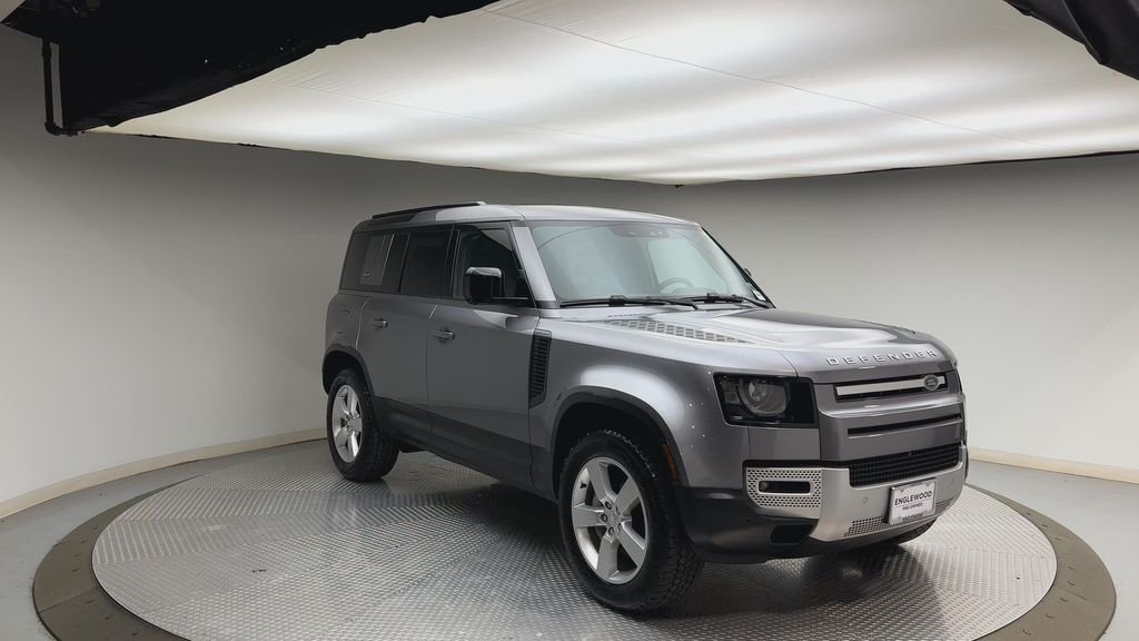 Used 2024 Eiger Gray Metallic Land Rover S image 8