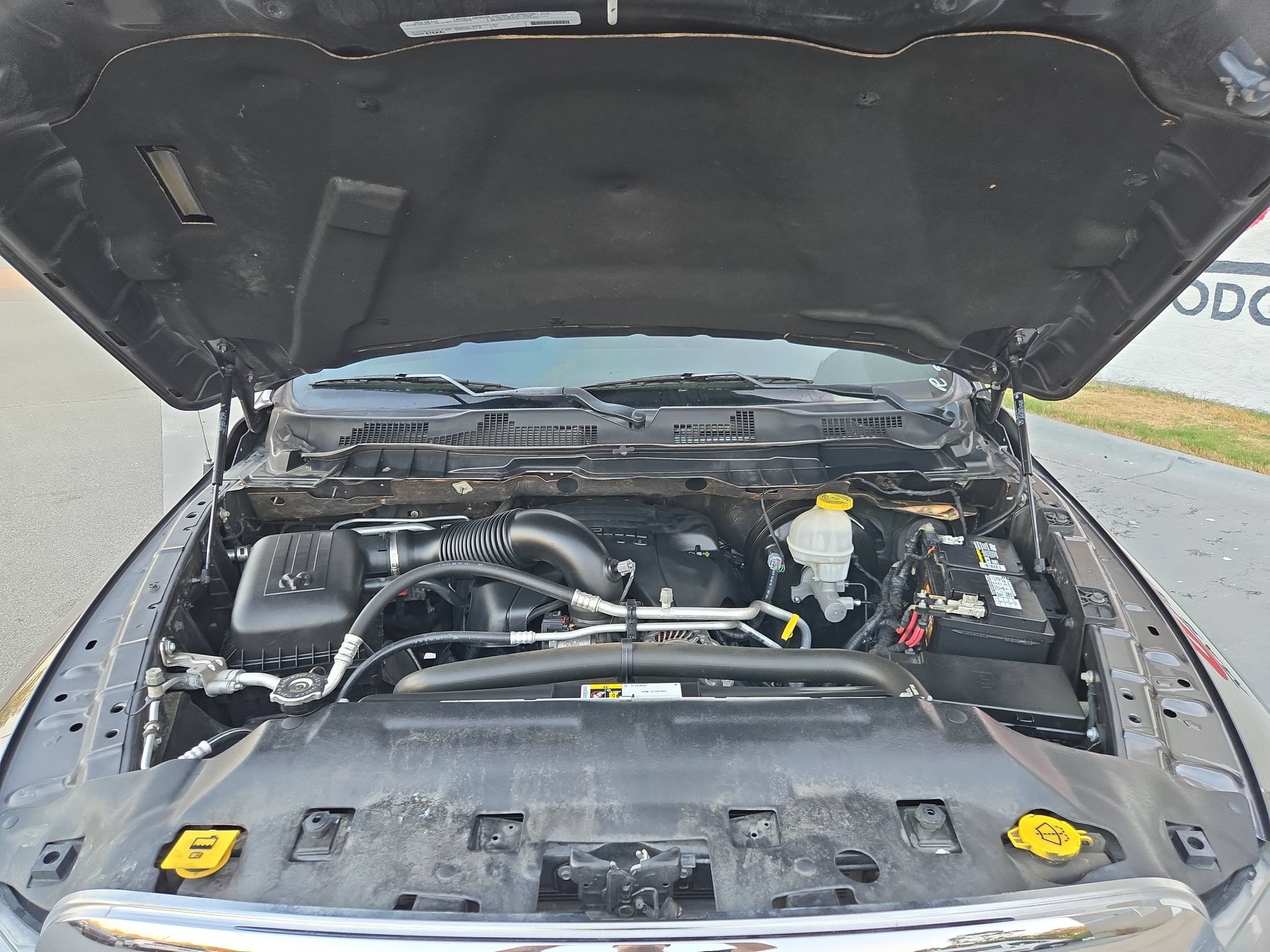 Used 2019 Granite Crystal Metallic Clearcoat RAM Tradesman image 19