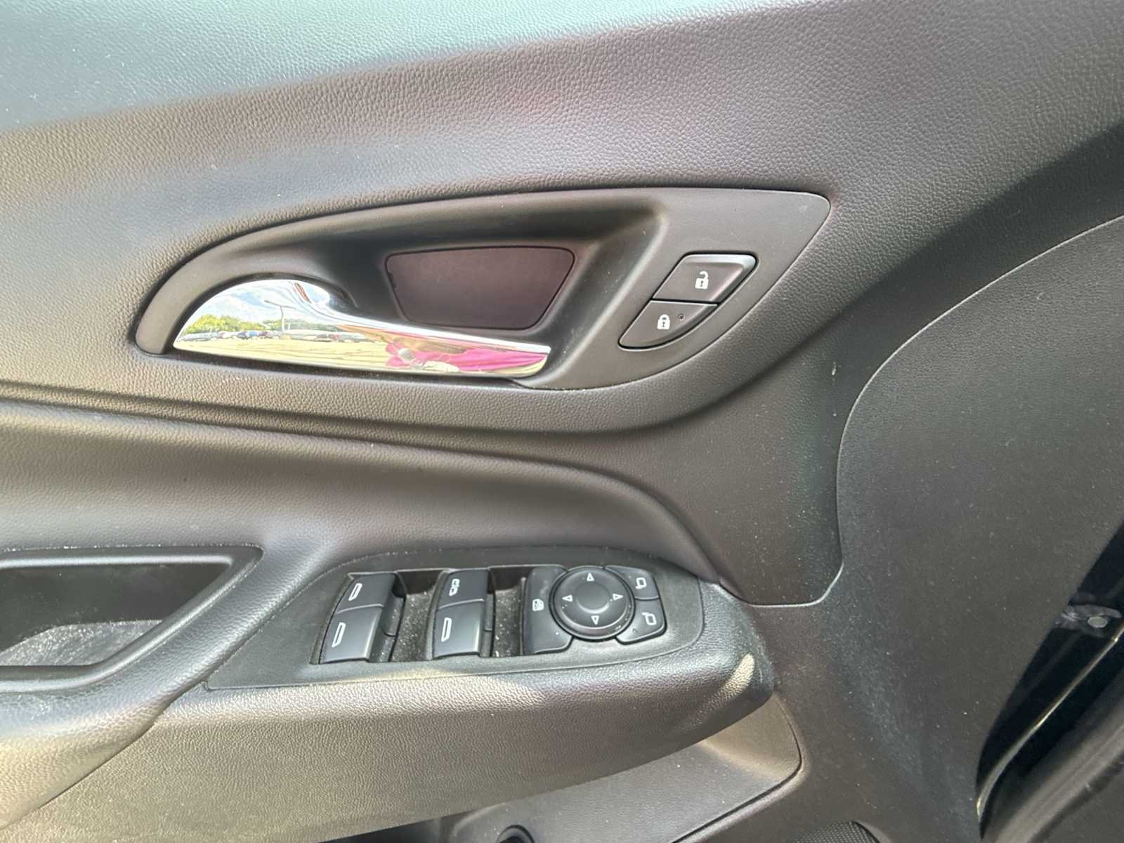 2024 Chevrolet Equinox LT - Photo 22