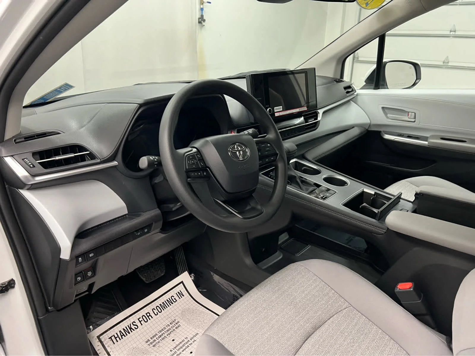 Used 2025 Ice Cap Toyota LE image 18