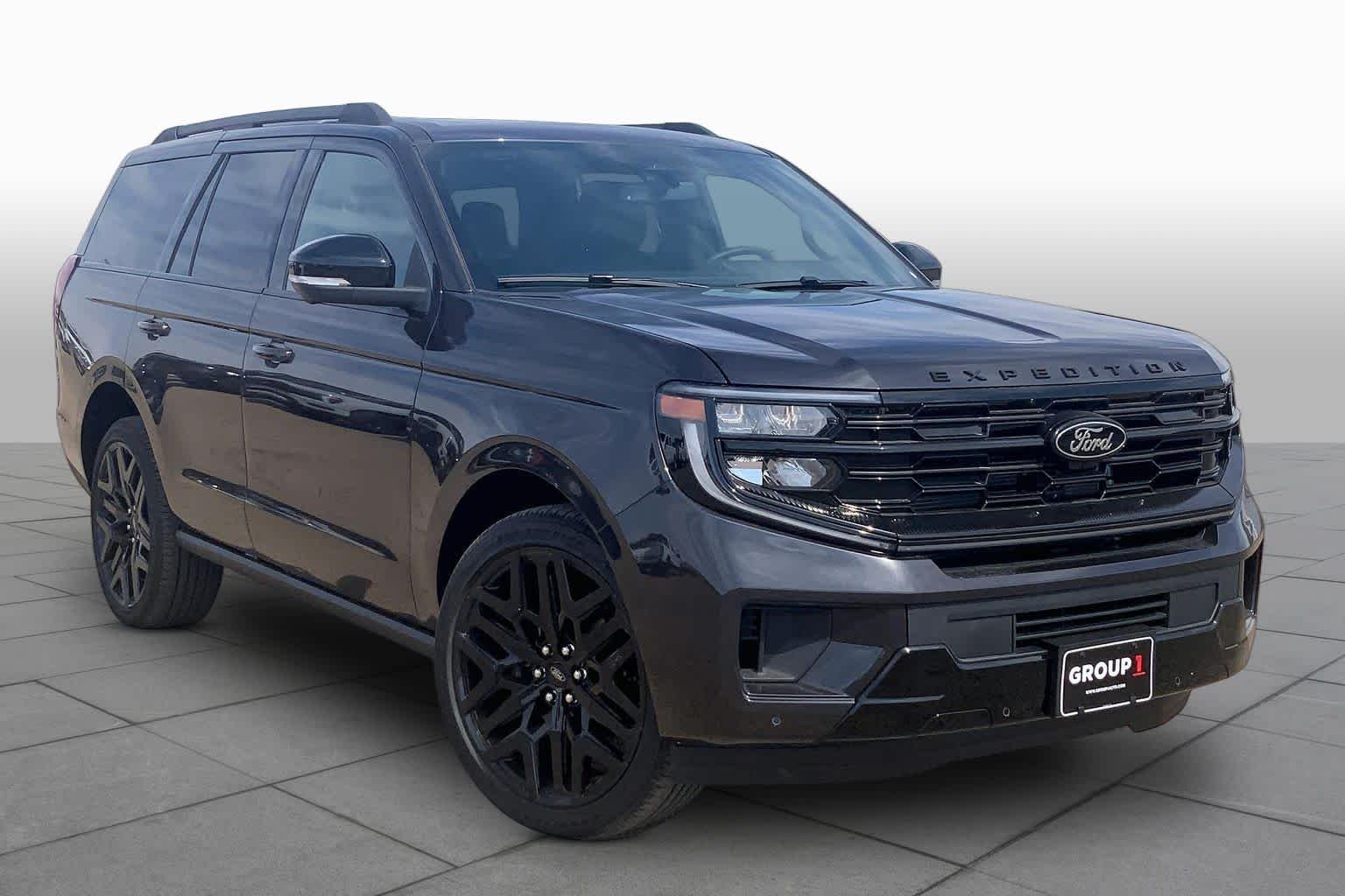 New 2026 Dark Matter Gray Metallic Ford Platinum image 2