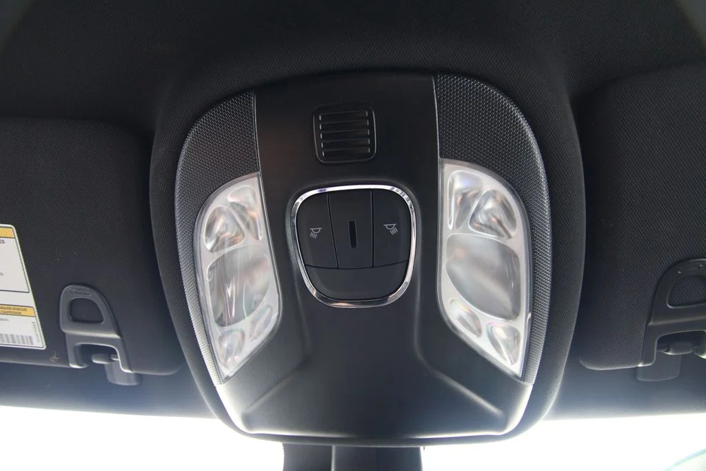 Used 2024 Silver Zynith Jeep Limited image 33