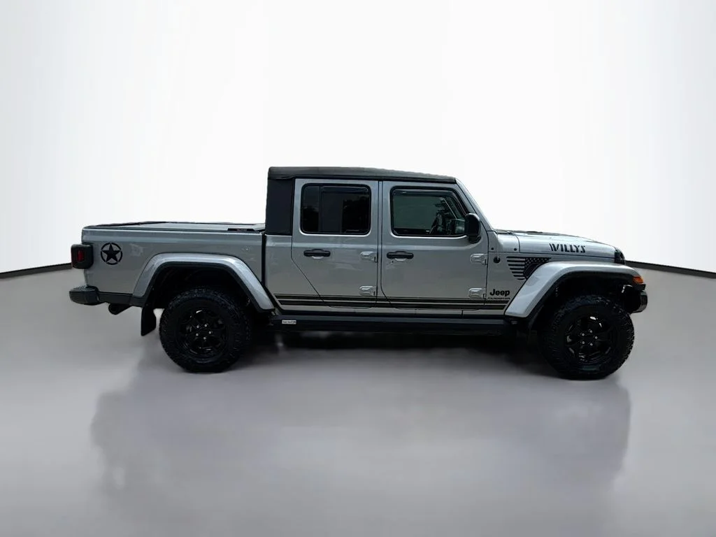 Used 2021 Billet Silver Metallic Clearcoat Jeep Willys Sport image 8
