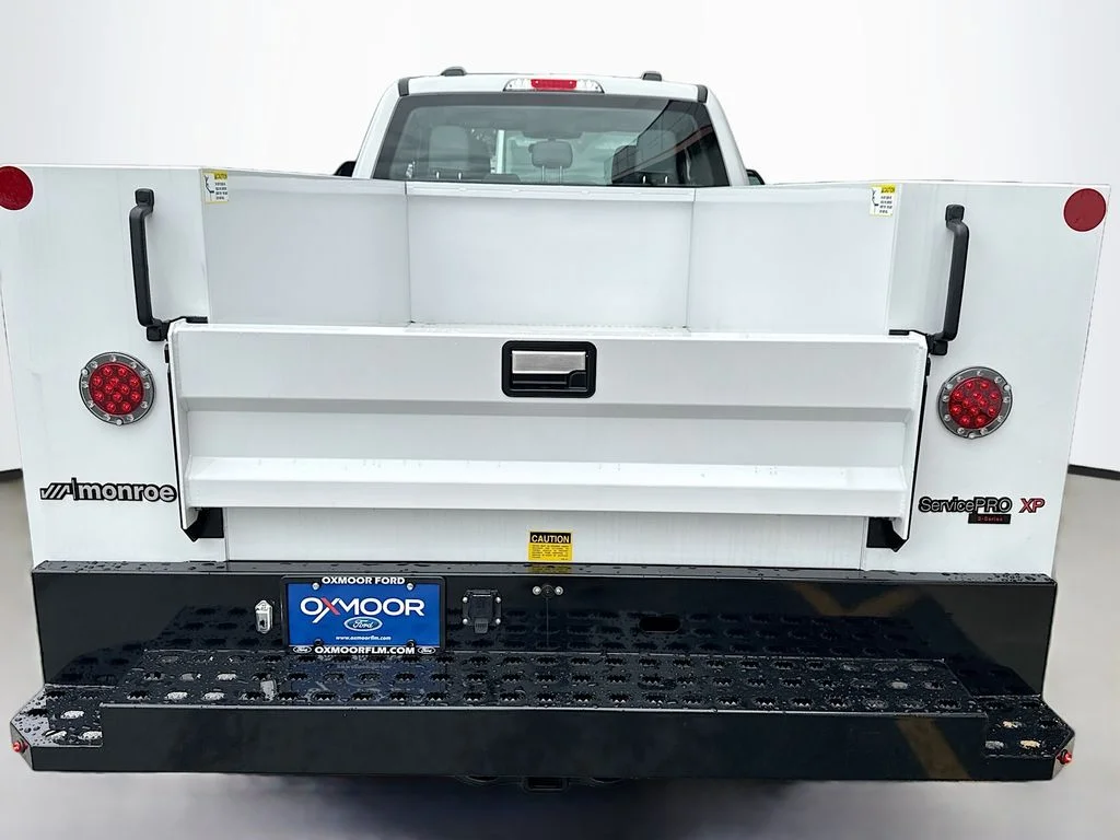 New 2026 Oxford White Ford XL image 6