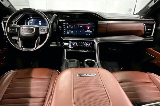 2024 GMC Sierra 3500HD Denali Ultimate - Photo 19