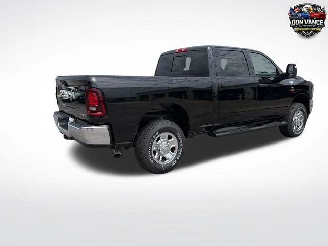 New 2026 Diamond Black Crystal Pearl-Coat Exterior Paint RAM Tradesman image 5