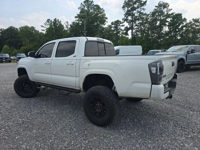 Used 2022 Super White Toyota SR image 5