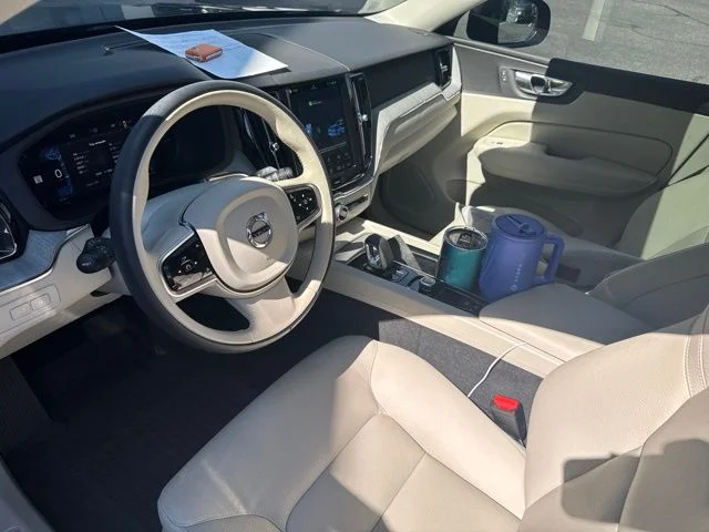 Used 2025 Blue Volvo T8 Plus image 7
