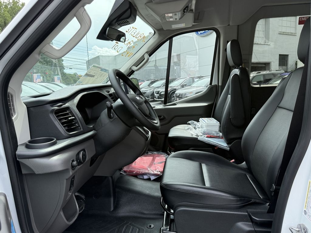 New 2026 Oxford White Ford Passenger Van XL image 16