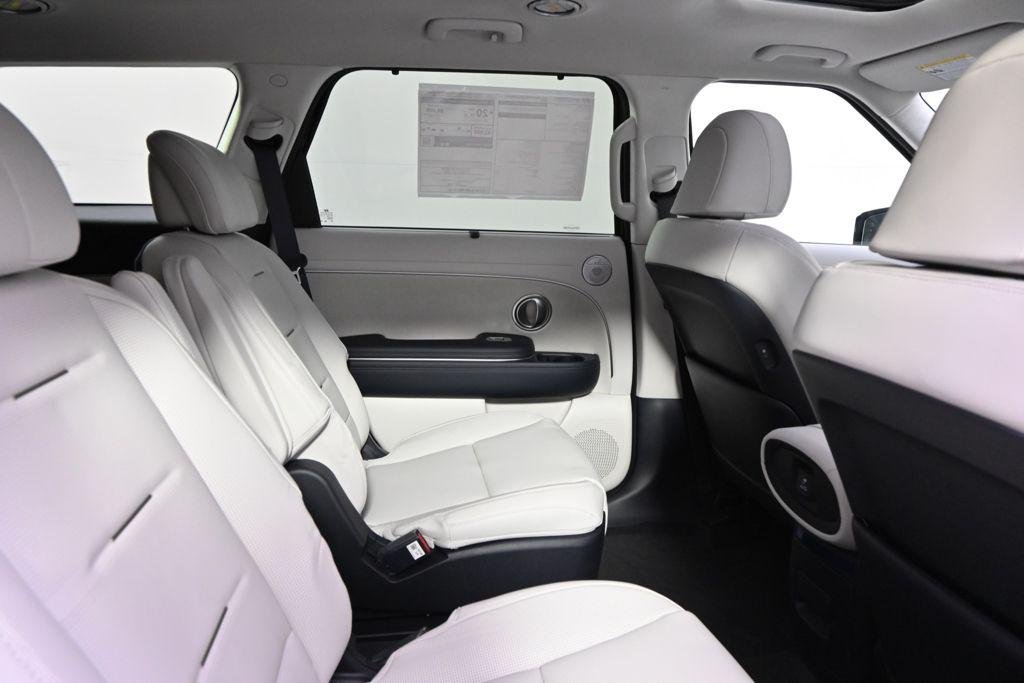 New 2026 Abyss Black Hyundai Calligraphy AWD image 18