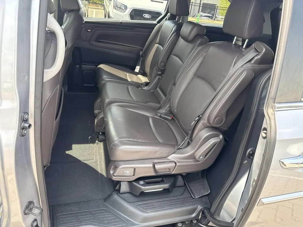 Used 2020  Honda EX-L image 24