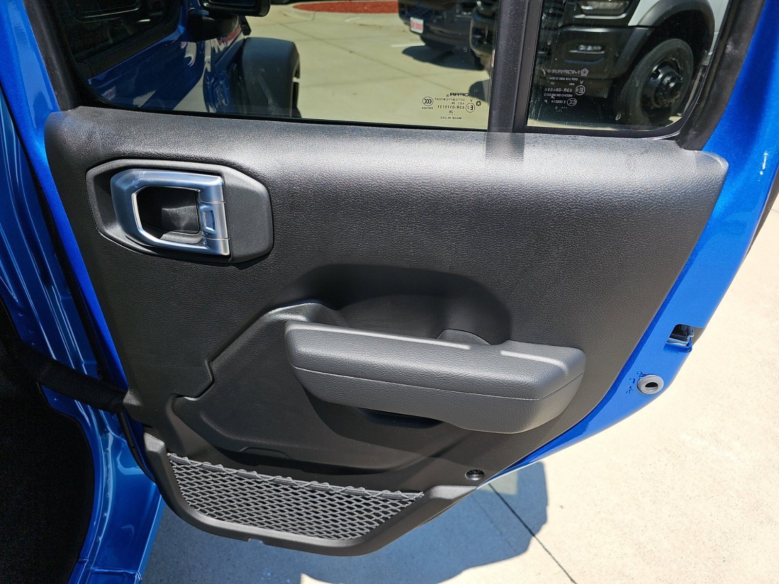 New 2026 Hydro Blue Pearlcoat Jeep Sport S image 14