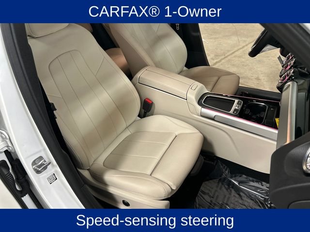 Used 2025 White Mercedes-Benz GLB 250 image 25