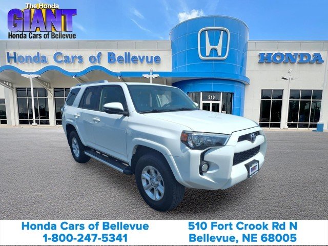 Used 2017 Super White Toyota SR5 Premium 4WD image 3